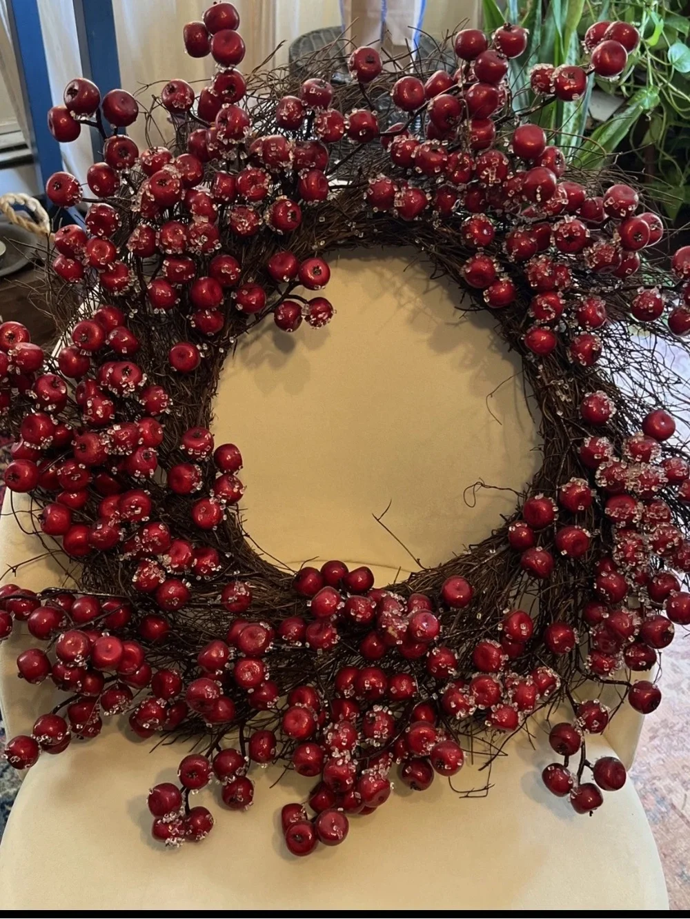 LARGE HOLIDAY CHRISTMAS RUSTIC ICED BERRY WREATH